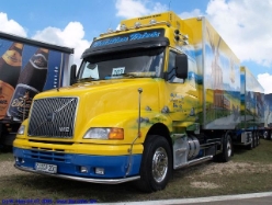 Volvo-NH12-Priebs-100705-06
