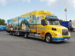 Volvo-NH12-Priebs-Holz-010806-03