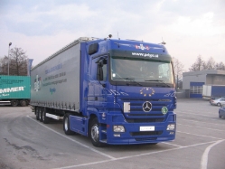 MB-Actros-MP2-1844-Prigo-Husic-260507-02