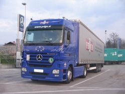 MB-Actros-MP2-1844-Prigo-Husic-260507-03