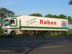 Renault-Magnum-Raben-Skrzypczak-270705-01