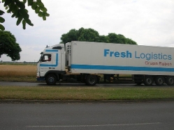 Volvo-FH12-Fresh-Raben-Skrzypczak-270705-01