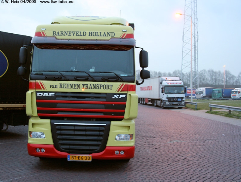 DAF-XF-105410-van-Reenen-110408-04.jpg