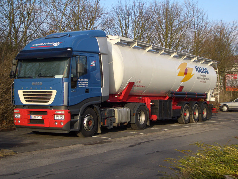Iveco-Stralis-AS-440-S-48-Reimer-Behn-161107-02.jpg - W. Behn