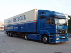 MB-Axor-1843-Reischl-Holz-100805-01
