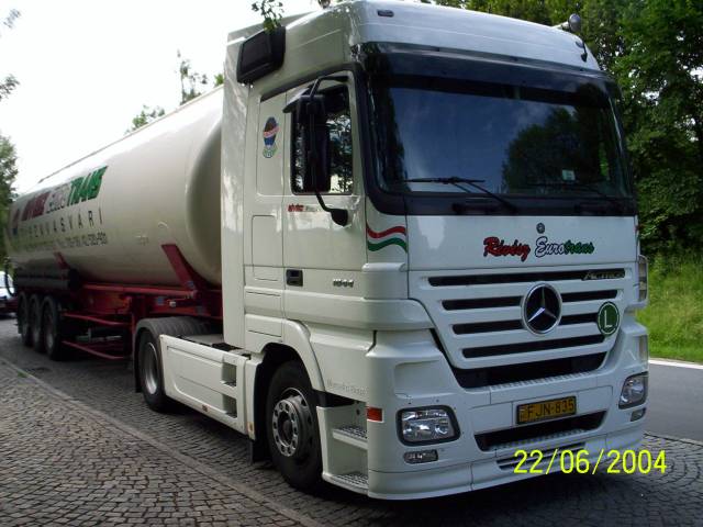 MB-Actros-1844-MP2-Revesy-Birnbacher-050305-06.jpg - M. Birnbacher