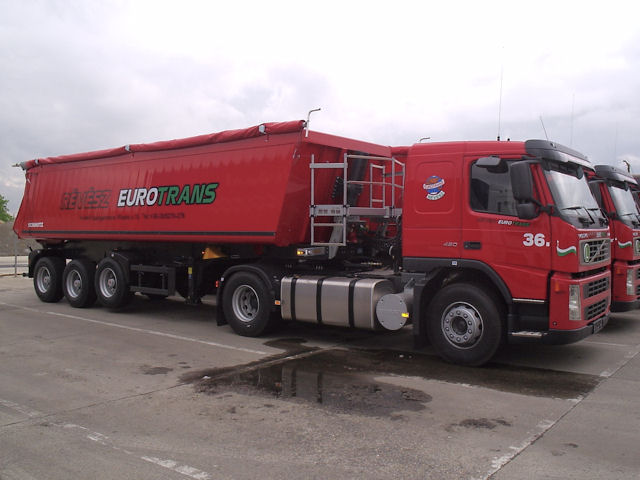 Volvo-FM12-420-Revesz-Lajos-040307-01.jpg - L. Lajos