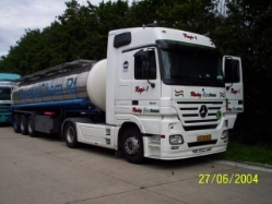 MB-Actros-1844-MP2-Revesy-Birnbacher-050305-01