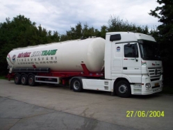 MB-Actros-1844-MP2-Revesy-Birnbacher-050305-02