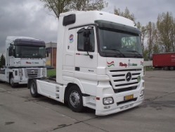 MB-Actros-MP2-1844-Revesz-Lajos-040307-02