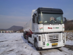 Renault-Magnum-Revesz-Lajos-040307-02