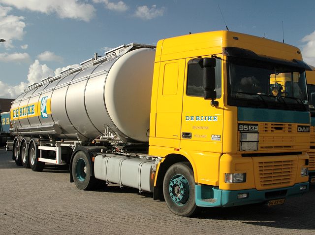 DAF-95-XF-380-deRijke-Schiffner-270306-08.jpg - Carsten Schiffner