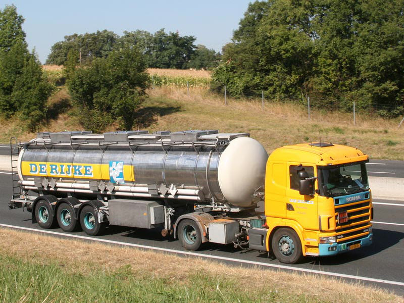 Scania-124-L-360-de-Rijke-Thevenard-041207-01.jpg - S. Thevenard