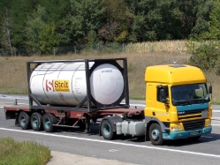 DAF-CF-de-Rijke-Thevenard-041207-01