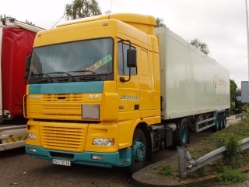 DAF-XF-95380-deRijke-Holz-170706-01