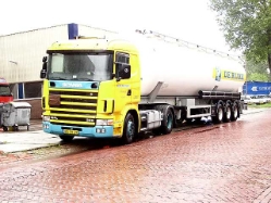 Scania-124-L-380-deRijke-Koster-240604-1-NL