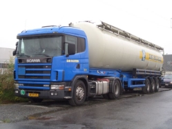 Scania-124-L-400-deRijke-Schimana-270905-01