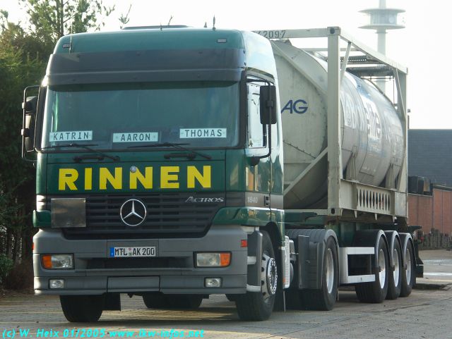 MB-Actros-1840-Rinnen-020105-01.jpg