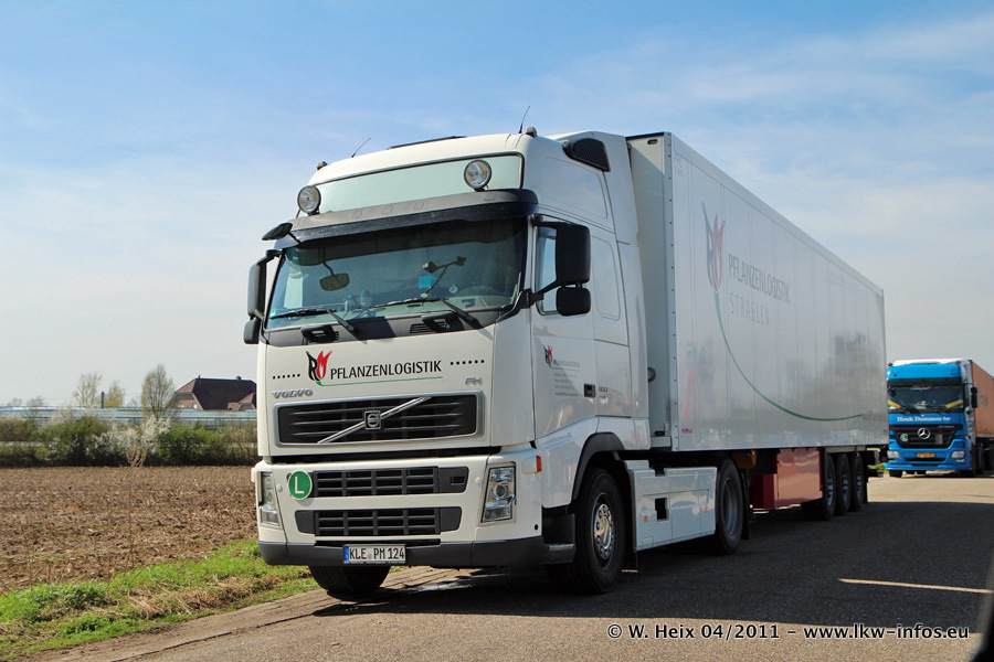 Volvo-FH-400-RM-Pflanzenlogistik-020411-01.jpg