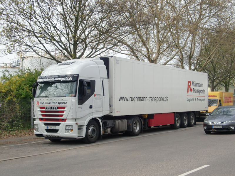 Iveco-Stralis-AS-II-440-S-42-Ruehmann-DS-270610-01.jpg - Trucker Jack