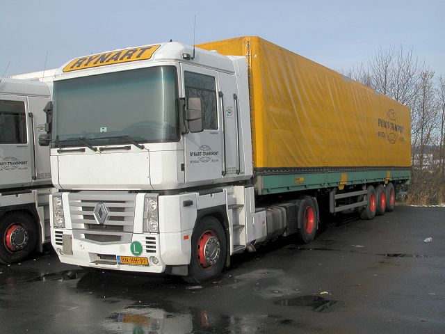 Renault-Magnum-440-Rynart-Schiffner-100205-01.jpg - Carsten Schiffner