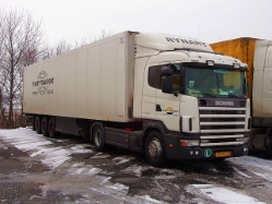Scania-124-L-420-Rynart-Holz-200205-01