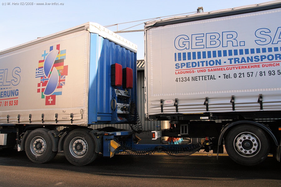 MB-Actros-MP2-2544-Gigaliner-Sauels-090208-03.jpg