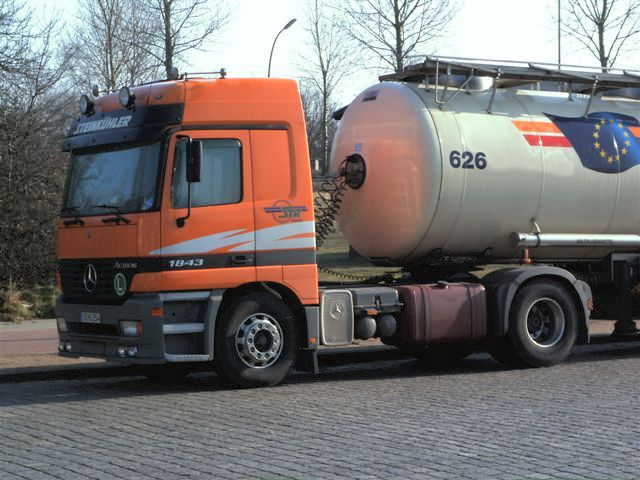 MB-Actros-1843-Steinkuehler-Wittenburg-060305-01.jpg - Bernd Wittenburg