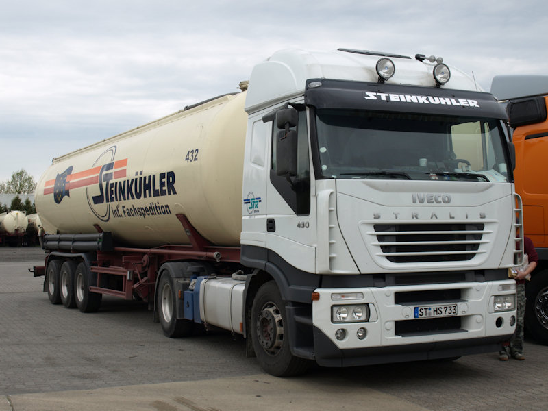 Iveco-Stralis-AS-440-S-43-Steinkuehler-Voss-300408-03.jpg