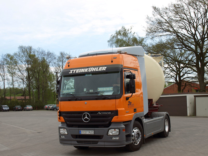 MB-Actros-MP2-1841-Steinkuehler-Voss-300408-13.jpg