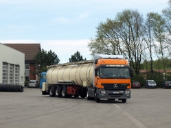 MB-Actros-MP2-1841-Steinkuehler-Voss-300408-05