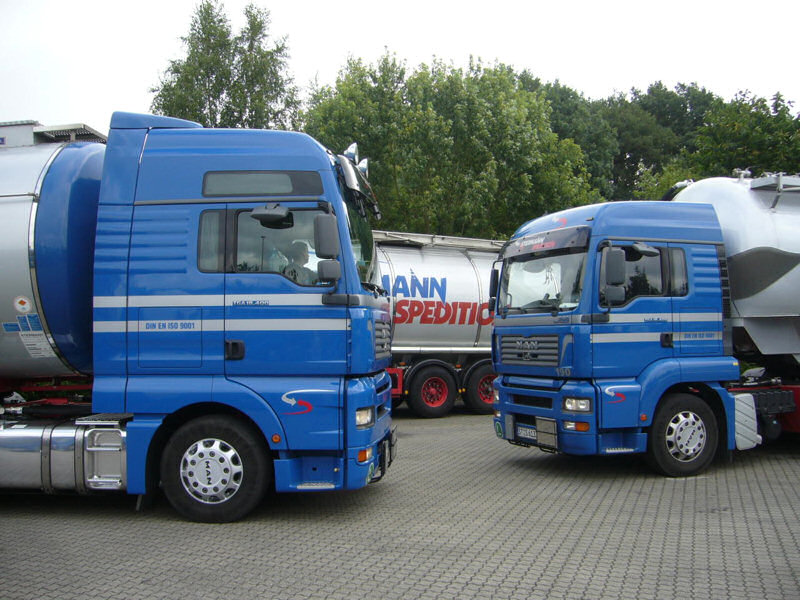 MAN-TGA-18400-XXL-Stermann-Voss-200807-06.jpg