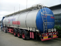 MAN-TGA-18400-XLX-Stermann-Voss-200807-04