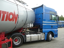 MAN-TGA-18400-XXL-Stermann-Voss-200807-12