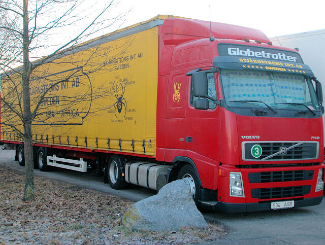 Volvo-FH12-420-Stjaernstroems-Schiffner-180806-01.jpg - Carsten Schiffner