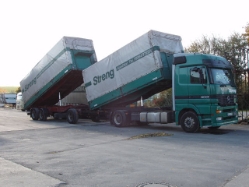 MB-Actros-1843-Streng-Holz-170107-05