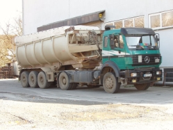MB-SK-2044-Streng-Holz-170107-01
