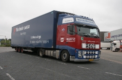 Volvo-FH-440-Schavemaker-Holz-100810-01