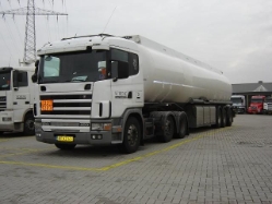 Scania-124-L-400-Schenk-Herwig-060205-01