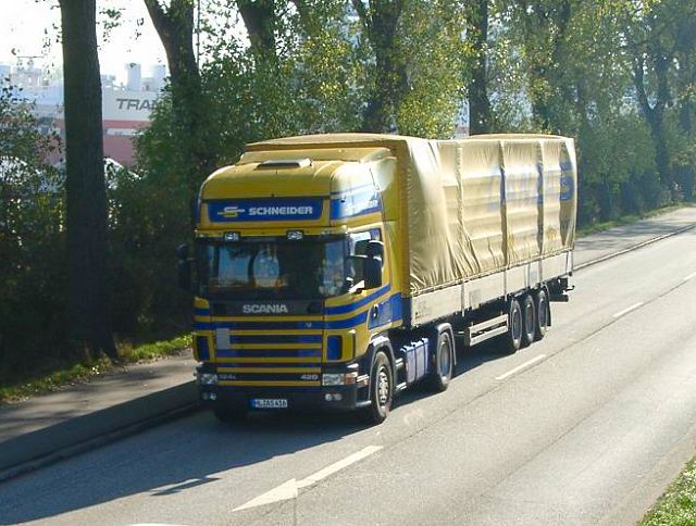 Scania-124-L-420-Schneider-Willann-310105-01.jpg - Michael Willann