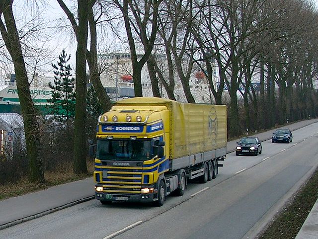 Scania-124-L-420-Schneider-Willann-310105-02.jpg - Michael Willann