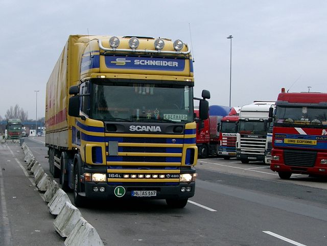 Scania-164-L-480-Schneider-Willann-310105-01.jpg - Michael Willann