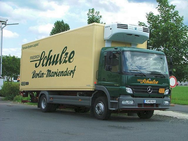 MB-Atego-II-1318-Schulze-Brusse-090905-01.jpg - M. Brusse