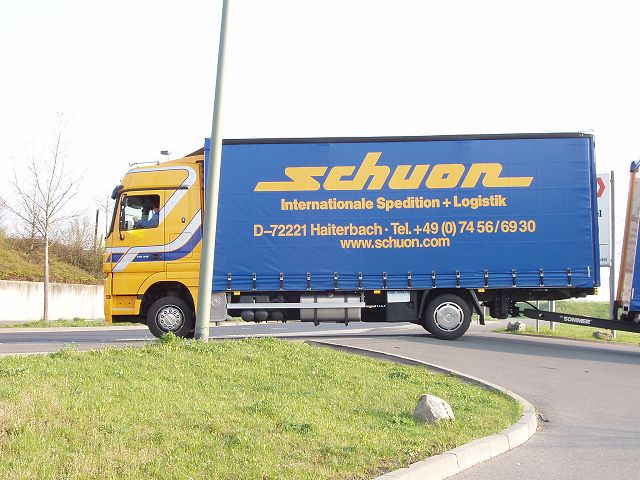 MB-Actros-1848-MP2-Schuon-Holz-200505-03.jpg - Frank Holz