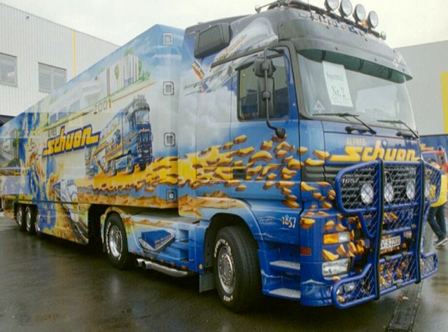 MB-Actros-1853-Schuon-Showtruck-Koster-020304-1.jpg - A. Koster