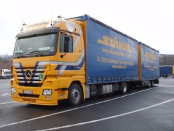 MB-Actros-1841-MP2-Schuon-Holz-100206-01