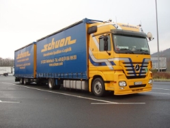 MB-Actros-1841-MP2-Schuon-Holz-100206-02