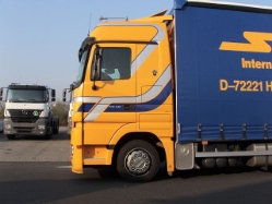 MB-Actros-1848-MP2-Schuon-Holz-200505-01