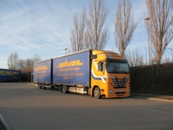 MB-Actros-MP2-1841-Schuon-Jochen-Zweigart-110207-02
