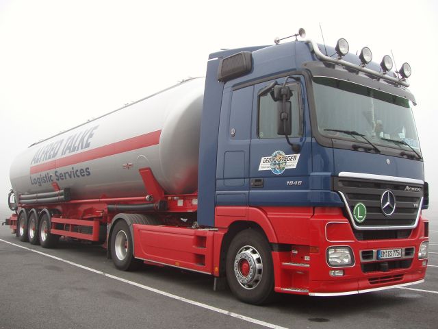 MB-Actros-1846-MP2-Talke-Holz-051005-01.jpg - Frank Holz